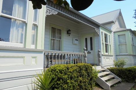 Photo of property in 17 Cameron Road, Bluff Hill, Napier, 4110