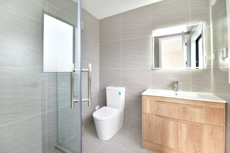 Photo of property in 15 Makenu Crescent, Wainui, Silverdale, 0992