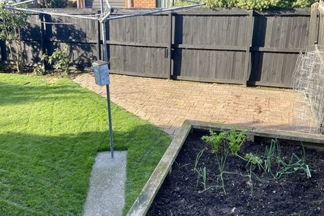 Photo of property in 2/50 Chipping Lane, Redwood, Christchurch, 8051