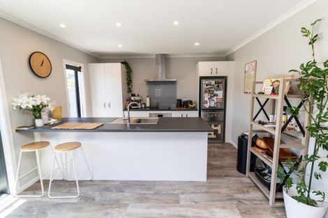 Photo of property in 100 Atkinson Avenue, Otaki Beach, Otaki, 5512