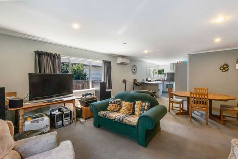 Photo of property in 503a Devonport Road, Tauranga South, Tauranga, 3112