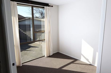 Photo of property in 15 Wanstead Place, Woolston, Christchurch, 8062