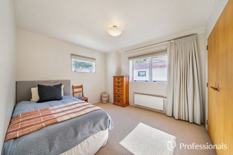 Photo of property in 1/274 Muritai Road, Eastbourne, Lower Hutt, 5013