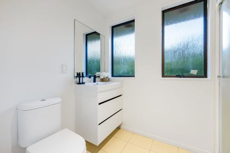 Photo of property in 2/72 Shoreham Street, Avondale, Auckland, 0600