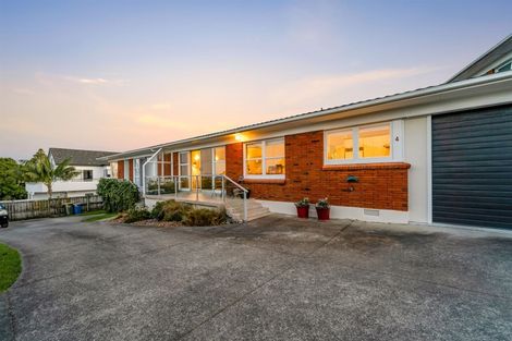 Photo of property in 4/2 Argyle Terrace, Milford, Auckland, 0620