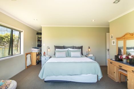 Photo of property in 17 Danny Place, Pyes Pa, Tauranga, 3112