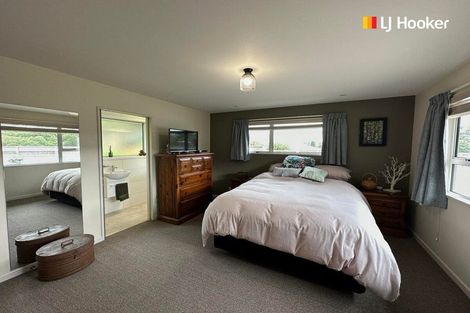 Photo of property in 58 Eglinton Road, The Glen, Dunedin, 9011