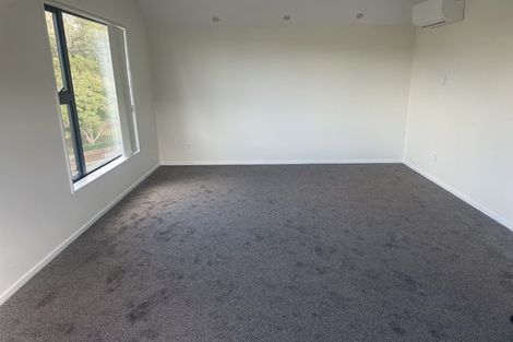 Photo of property in 45d Greenvalley Rise, Glenfield, Auckland, 0629