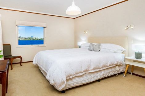 Photo of property in 47 Sylvan Park Avenue, Milford, Auckland, 0620