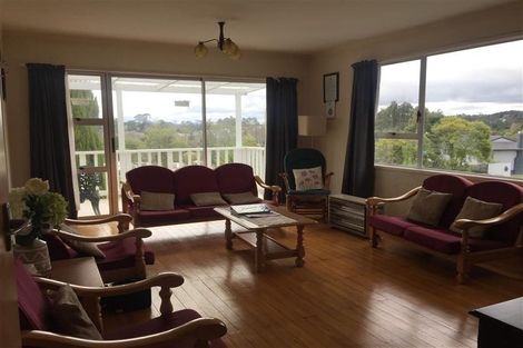 Photo of property in 12 Brunner Road, Glen Eden, Auckland, 0602