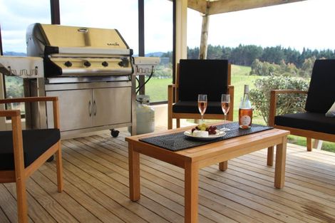 Photo of property in 347 Campbell Road, Parua Bay, Onerahi, 0192