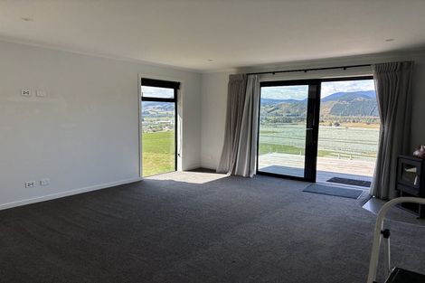 Photo of property in 43 Katania Heights, Brightwater, 7022