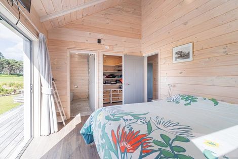 Photo of property in 107 Benjamin Place, Matarangi, Whitianga, 3592