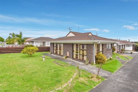 Photo of property in 1/82 Rangitoto Road, Papatoetoe, Auckland, 2025