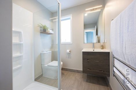 Photo of property in 93 Alf Access Road, Helensville, 0875