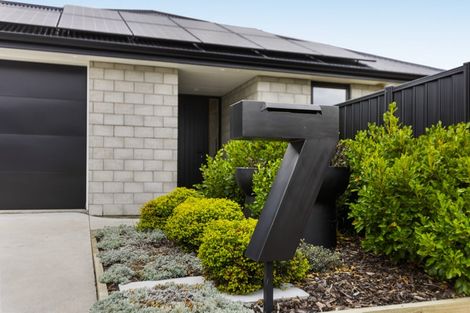 Photo of property in 7 Phoenix Place, Cromwell, 9310