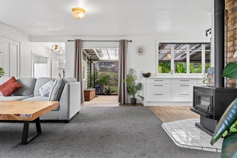 Photo of property in 330 Franklin Road, Paparoa, 0571