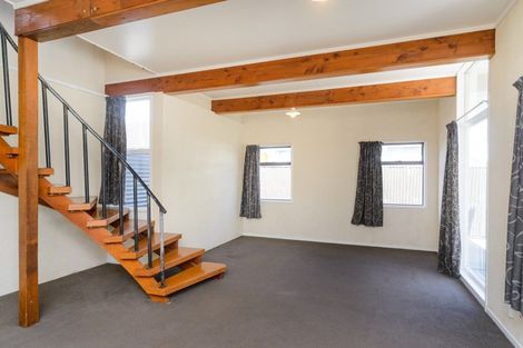 Photo of property in 8b Tyne Street, Roslyn, Palmerston North, 4414