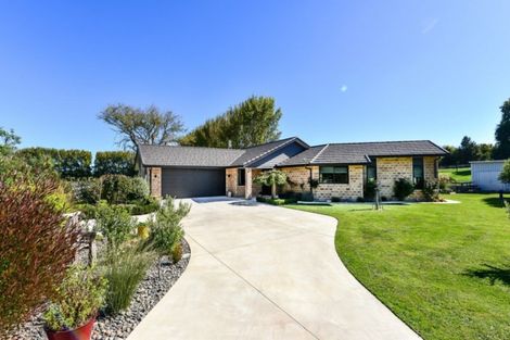 Photo of property in 21 Barrett Road, Temple View, Hamilton, 3290