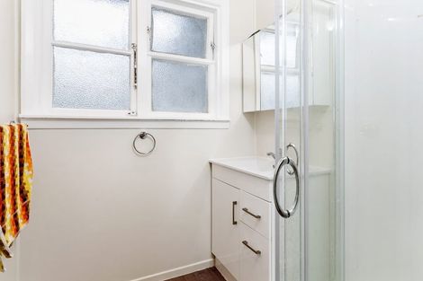 Photo of property in 1/11 Hollyford Avenue, Bryndwr, Christchurch, 8053