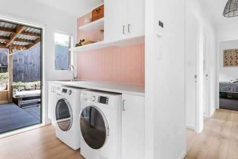 Photo of property in 21b Dingadee Street, Welcome Bay, Tauranga, 3112