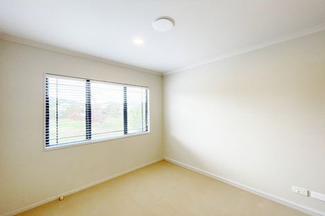 Photo of property in 12 Oakville Avenue, Flat Bush, Auckland, 2016