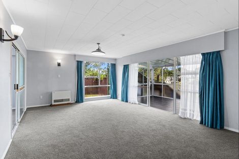 Photo of property in 162 Omata Road, Blagdon, New Plymouth, 4310