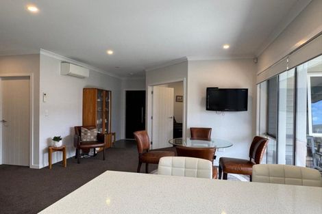 Photo of property in 10 Rakaia Way, Poraiti, Napier, 4112