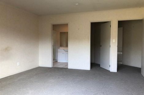 Photo of property in 16 Erne Crescent, East Tamaki, Auckland, 2016