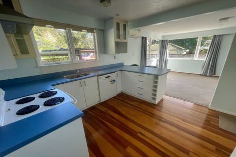 Photo of property in 2/26 Tawa Street, Eastbourne, Lower Hutt, 5013