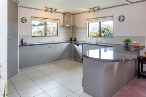 Photo of property in 54 Kon Tiki Road, Whiritoa, Whangamata, 3691