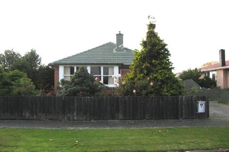 Photo of property in 34 Lambeth Crescent, Northcote, Christchurch, 8052