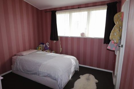 Photo of property in 12 Matipo Street, Castlecliff, Whanganui, 4501