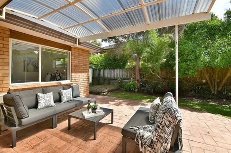 Photo of property in 106 Lakeside Drive, Orewa, 0931