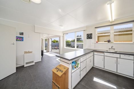 Photo of property in 18 Reid Avenue, Hawera, 4610