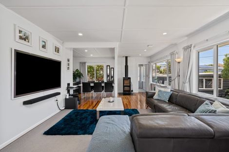 Photo of property in 30 Beazley Avenue, Paparangi, Wellington, 6037