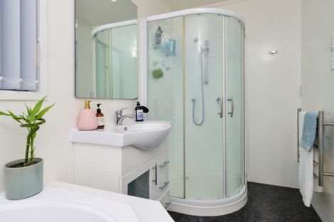 Photo of property in 1 Hatea Place, Dinsdale, Hamilton, 3204