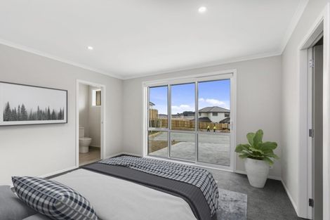 Photo of property in 10 Schooner Drive, Whitby, Porirua, 5024