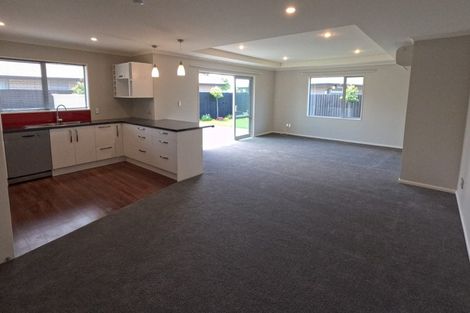 Photo of property in 48a Mcmahon Drive, Aidanfield, Christchurch, 8025