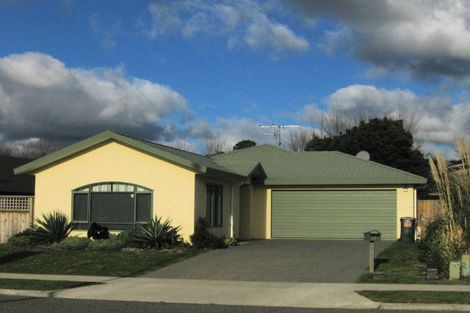 Photo of property in 100 Weggery Drive, Waikanae Beach, Waikanae, 5036