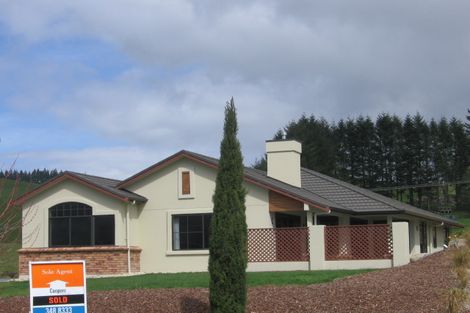 Photo of property in 3 Florey Heights, Springfield, Rotorua, 3015