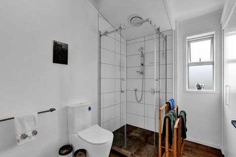 Photo of property in 11 Tasman Street, Opunake, 4616