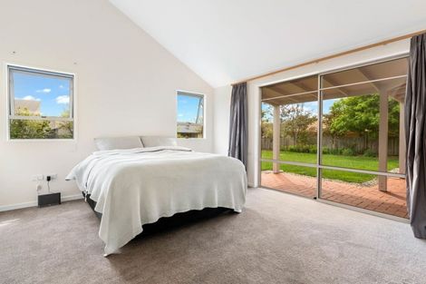 Photo of property in 18 Little Oak Common, Wanaka, 9305