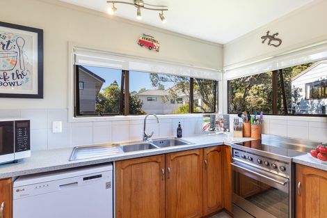 Photo of property in 32 Gerontius Lane, Snells Beach, 0920