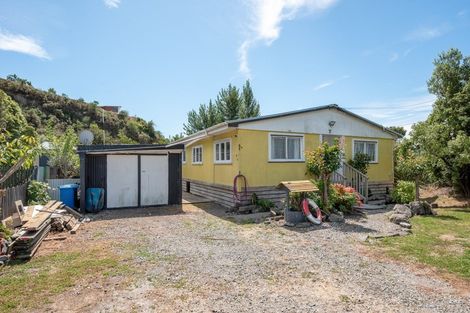 Photo of property in 85 Broadway, Picton, 7220