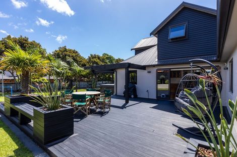 Photo of property in 5-7 Adam Lile Drive, Highlands Park, New Plymouth, 4312