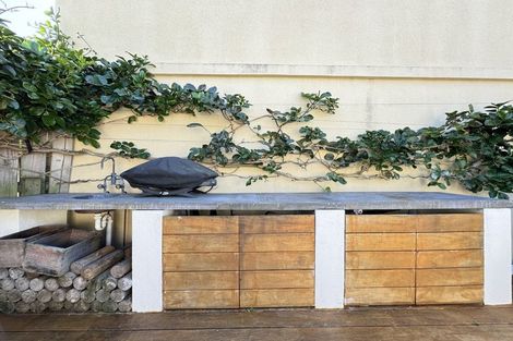 Photo of property in 83 Miramar Avenue, Miramar, Wellington, 6022