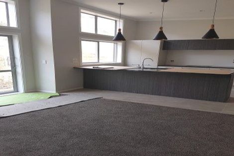 Photo of property in 9a Madeira Close, Whitby, Porirua, 5024