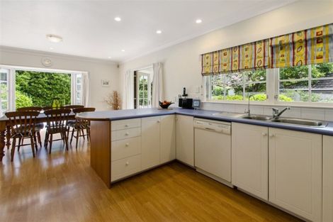 Photo of property in 7 Jessmae Place, Hillcrest, Auckland, 0627