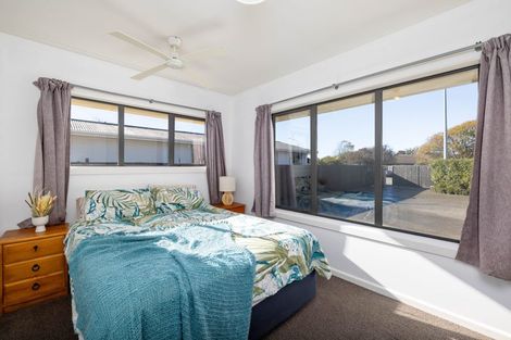 Photo of property in 102 Bridge Street, New Brighton, Christchurch, 8061